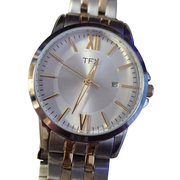 TFX by Bulova Ladies Watch New Battery date feature Large dial minimalist sharp - Picture 2 of 8